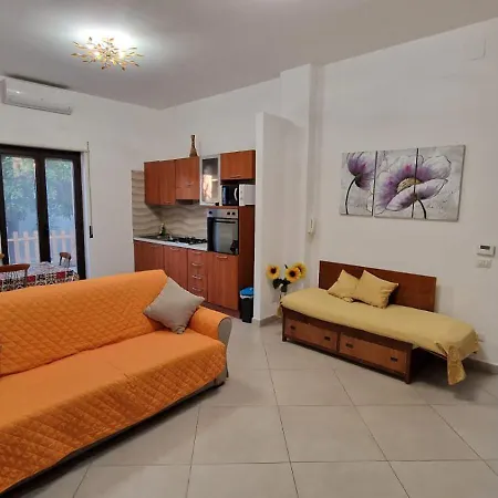 Nettuno Holiday home Messina